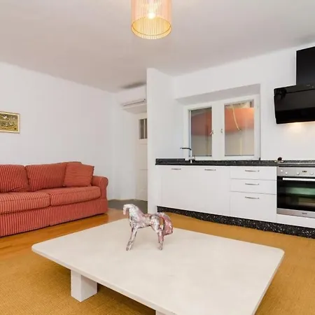 Stanka - One Bedroom With Terrace And Sea View Apartamento